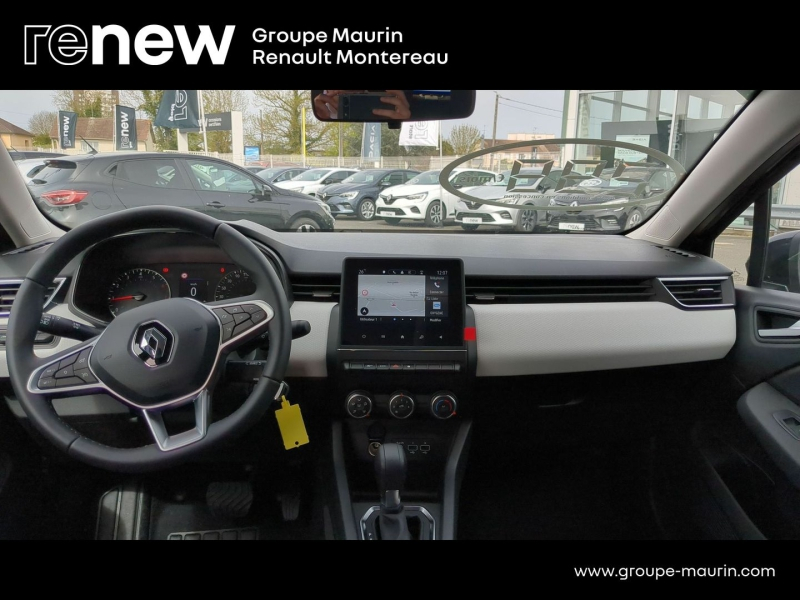 Photo 8 de l’annonce de RENAULT Clio d’occasion à vendre à VARENNES SUR SEINE