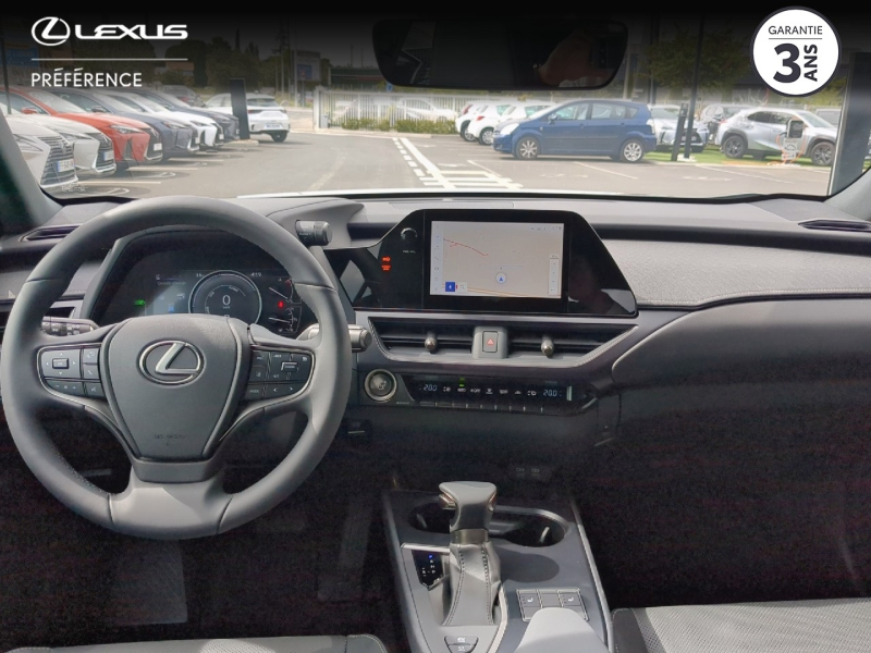 Photo 8 de l’annonce de LEXUS UX d’occasion à vendre à LATTES