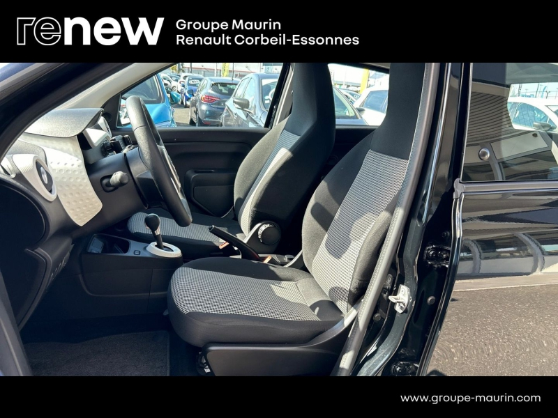 Photo 16 de l’annonce de RENAULT Twingo d’occasion à vendre à CORBEIL-ESSONNES