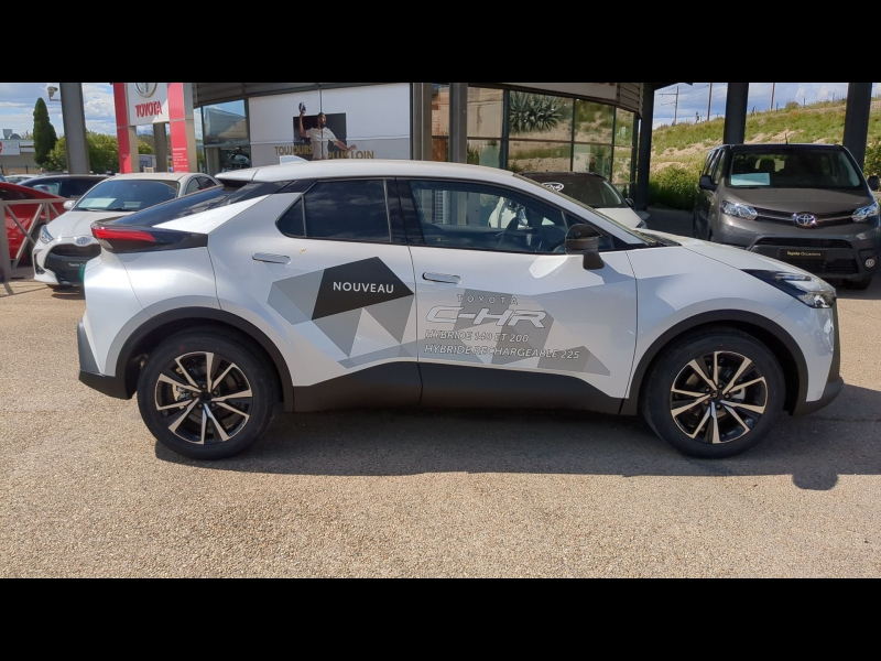 Photo 5 de l’annonce de TOYOTA C-HR d’occasion à vendre à ARLES