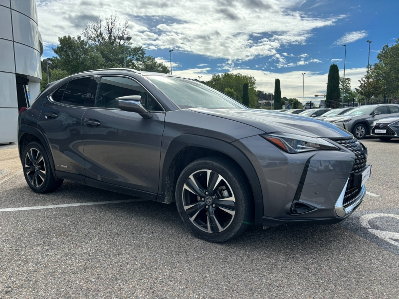 Photo 3 de l’annonce de LEXUS UX d’occasion à vendre à MONTFAVET