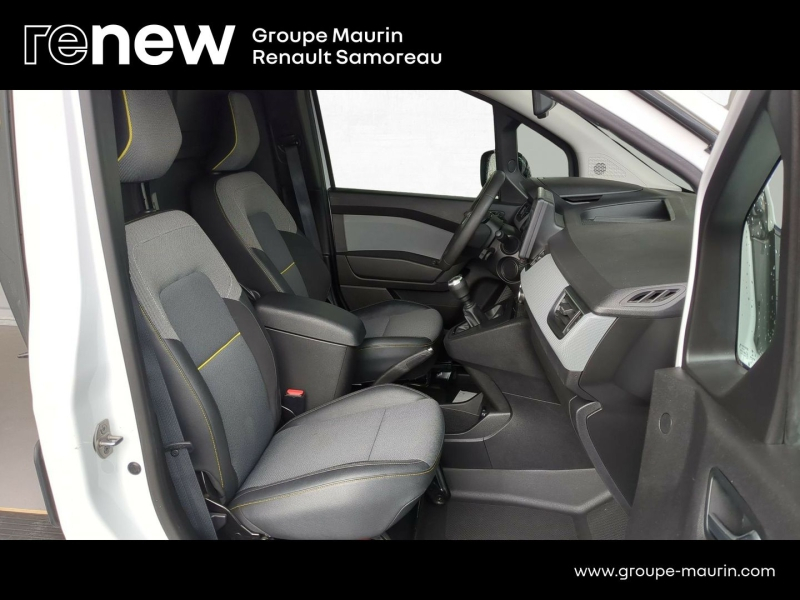 Photo 12 de l’annonce de RENAULT Kangoo Van d’occasion à vendre à FONTAINEBLEAU