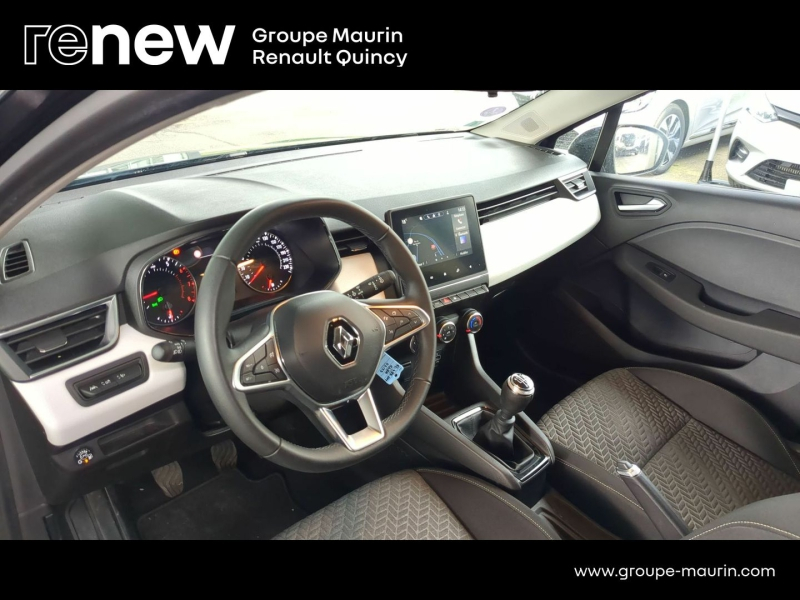 Photo 9 de l’annonce de RENAULT Clio d’occasion à vendre à QUINCY-SOUS-SÉNART