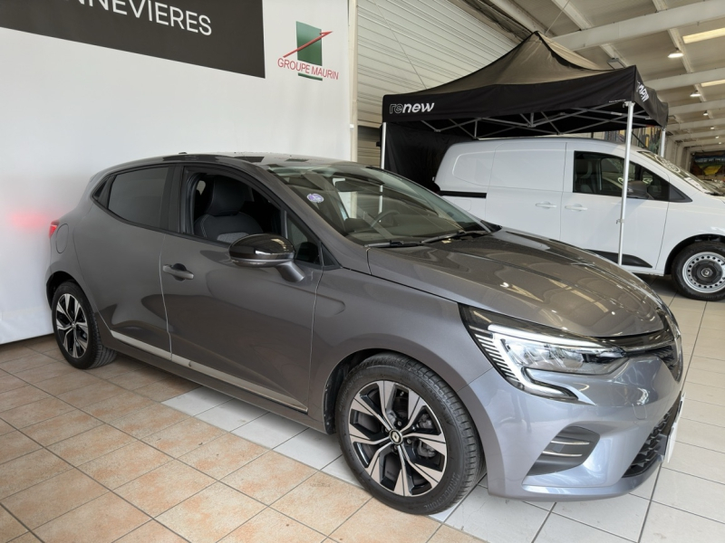 Photo 3 de l’annonce de RENAULT Clio d’occasion à vendre à CHENNEVIÈRES-SUR-MARNE