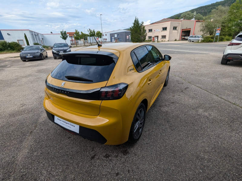 Photo 18 de l’annonce de PEUGEOT 208 d’occasion à vendre à GEX