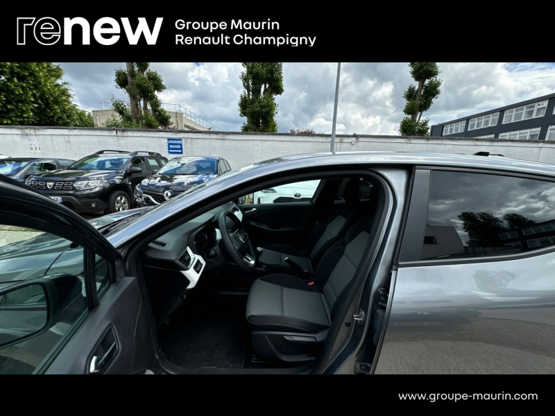 Photo 3 de l’annonce de RENAULT Clio d’occasion à vendre à CHAMPIGNY-SUR-MARNE