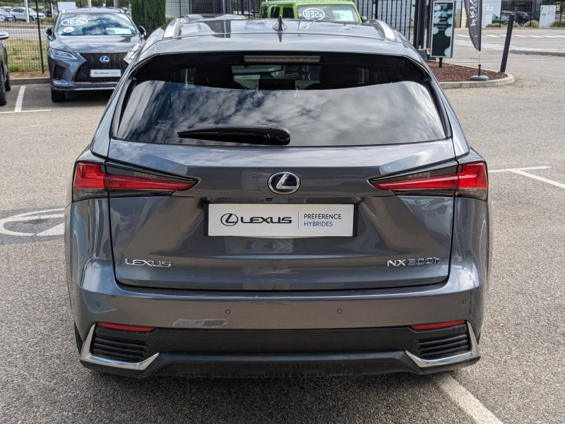 Photo 4 de l’annonce de LEXUS NX d’occasion à vendre à MONTFAVET