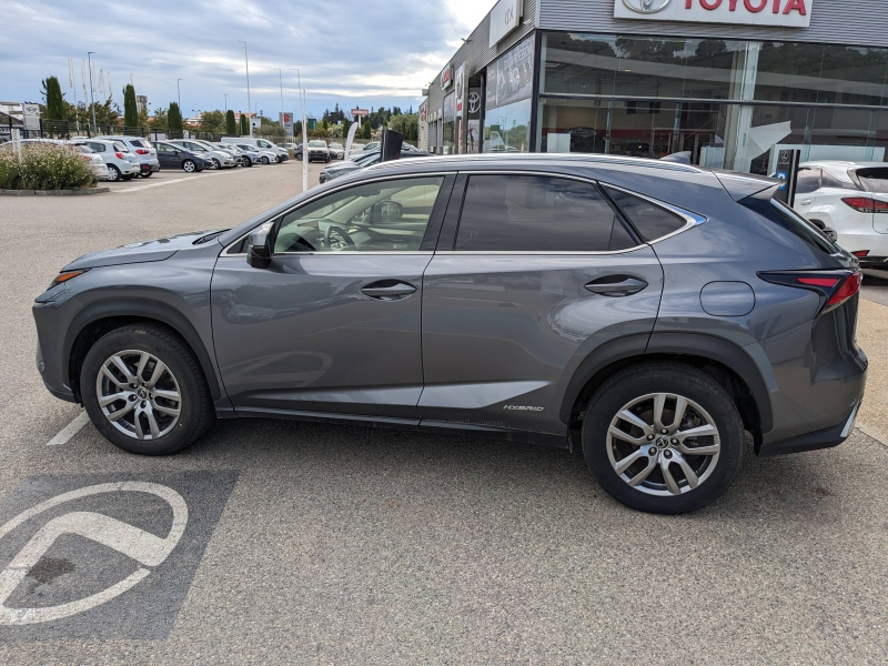 Photo 6 de l’annonce de LEXUS NX d’occasion à vendre à MONTFAVET