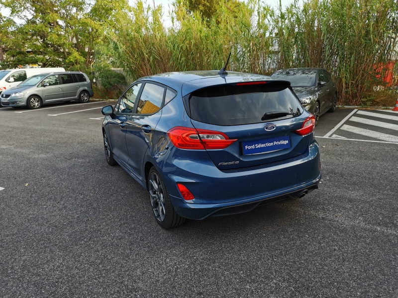 Photo 6 de l’annonce de FORD Fiesta d’occasion à vendre à DRAGUIGNAN