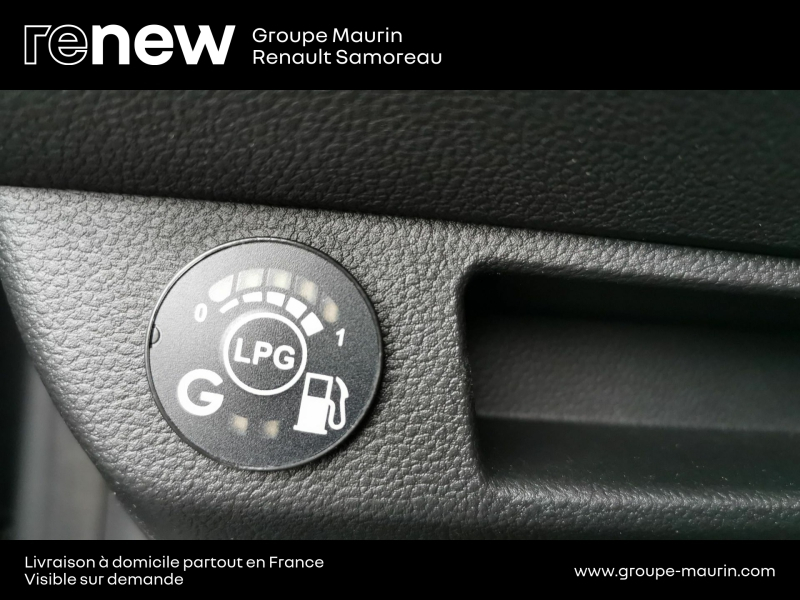 Photo 11 de l’annonce de RENAULT Clio d’occasion à vendre à PROVINS