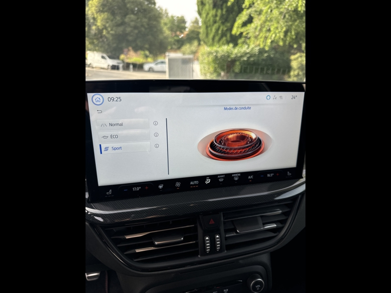 Photo 13 de l’annonce de FORD Focus d’occasion à vendre à TOULON