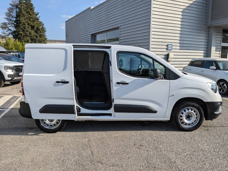 Photo 8 de l’annonce de OPEL Combo Cargo VUL d’occasion à vendre à DRAGUIGNAN