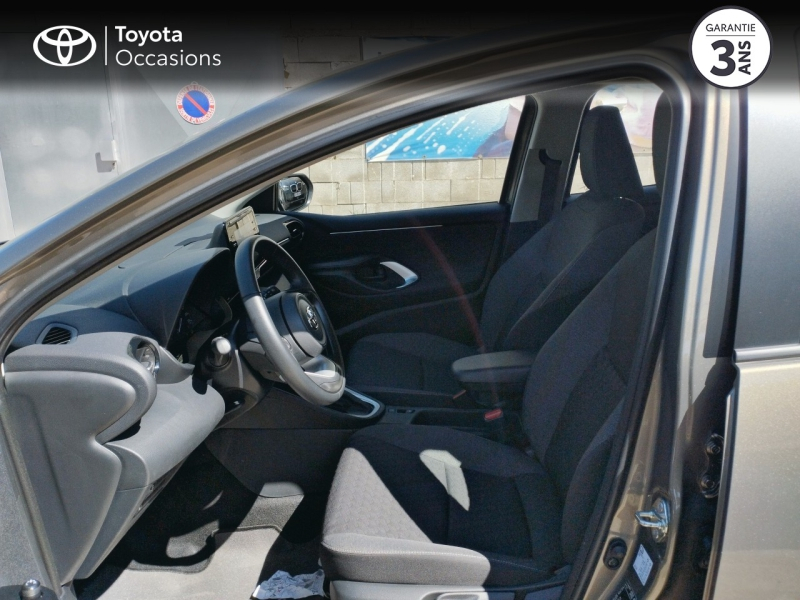 Photo 11 de l’annonce de TOYOTA Yaris d’occasion à vendre à SÈTE