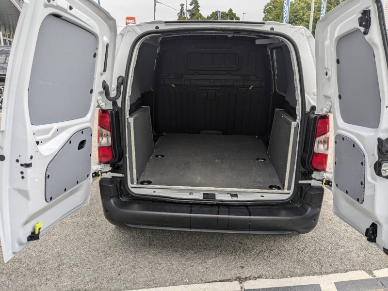 Photo 5 de l’annonce de CITROEN Berlingo Van VUL d’occasion à vendre à DRAGUIGNAN