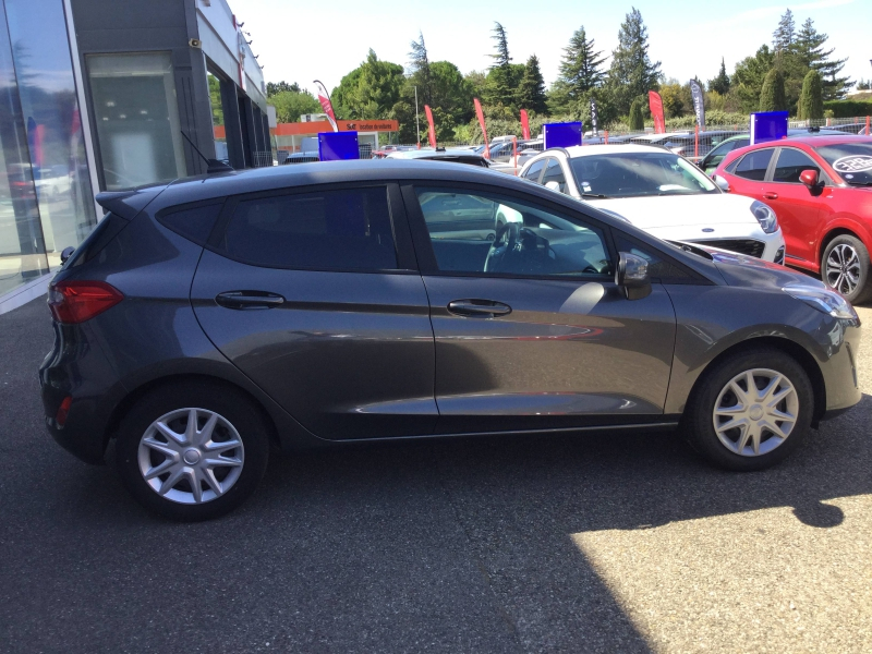 Photo 4 de l’annonce de FORD Fiesta d’occasion à vendre à AVIGNON