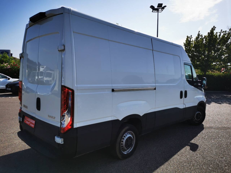 Photo 8 de l’annonce de IVECO Daily 35C Fg d’occasion à vendre à VITROLLES