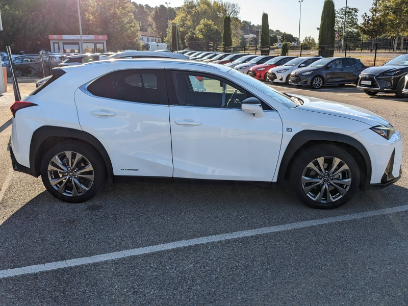 Photo 3 de l’annonce de LEXUS UX d’occasion à vendre à MONTFAVET