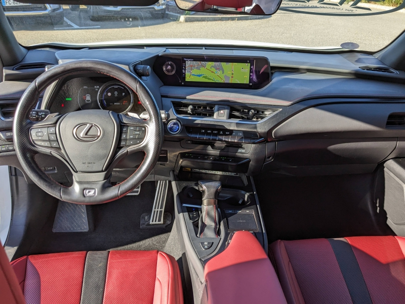 Photo 13 de l’annonce de LEXUS UX d’occasion à vendre à MONTFAVET