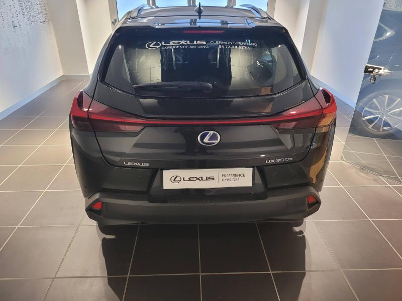 Photo 18 de l’annonce de LEXUS UX d’occasion à vendre à MONTFAVET