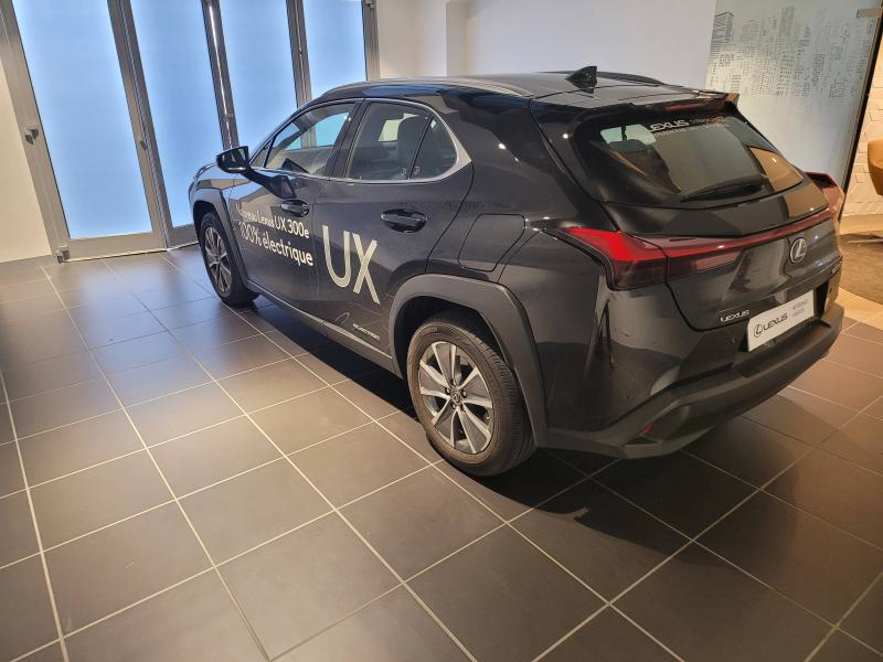 Photo 20 de l’annonce de LEXUS UX d’occasion à vendre à MONTFAVET