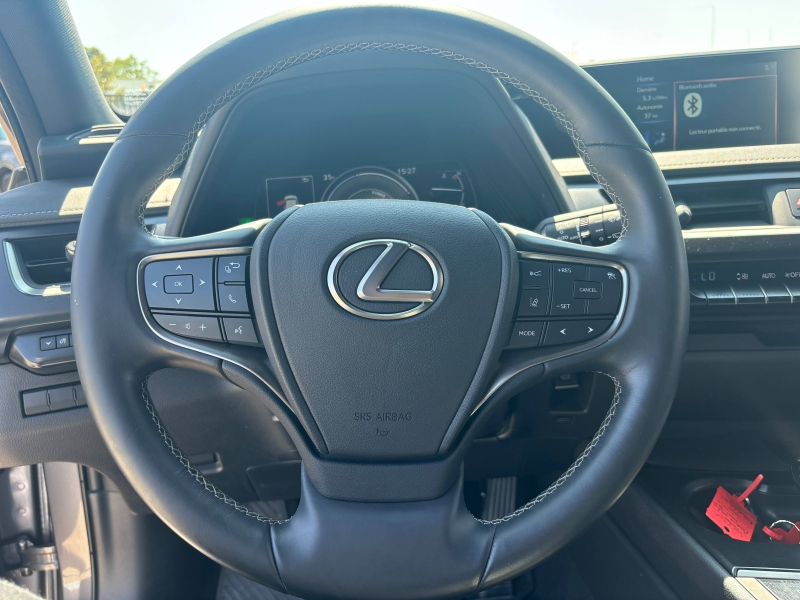 Photo 12 de l’annonce de LEXUS UX d’occasion à vendre à MONTFAVET