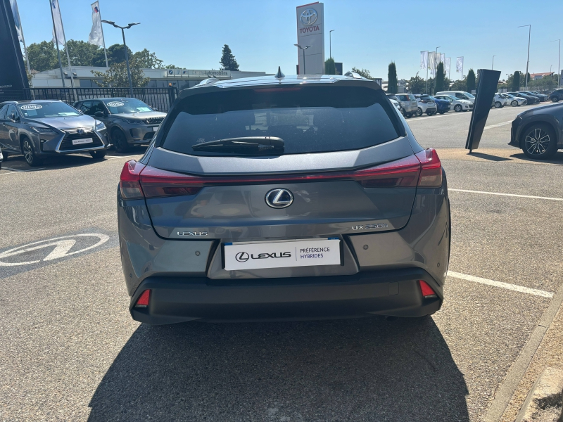 Photo 19 de l’annonce de LEXUS UX d’occasion à vendre à MONTFAVET