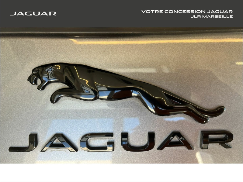 Photo 11 de l’annonce de JAGUAR F-Pace d’occasion à vendre à MARSEILLE