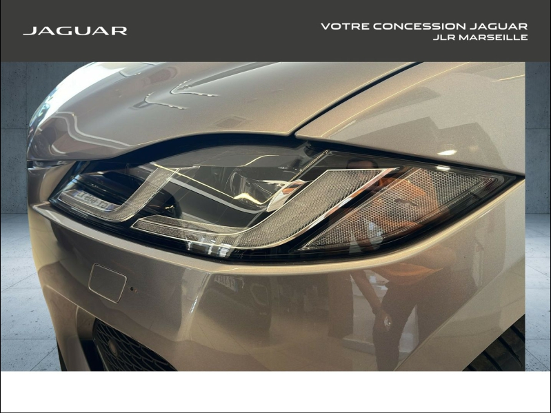 Photo 12 de l’annonce de JAGUAR F-Pace d’occasion à vendre à MARSEILLE