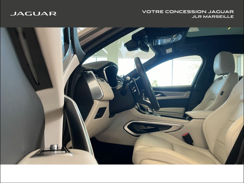 Photo 14 de l’annonce de JAGUAR F-Pace d’occasion à vendre à MARSEILLE