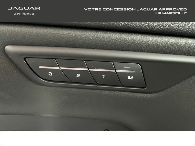 Photo 16 de l’annonce de JAGUAR E-Pace d’occasion à vendre à MARSEILLE