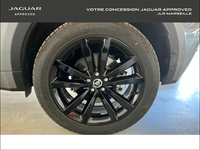 Photo 19 de l’annonce de JAGUAR E-Pace d’occasion à vendre à MARSEILLE