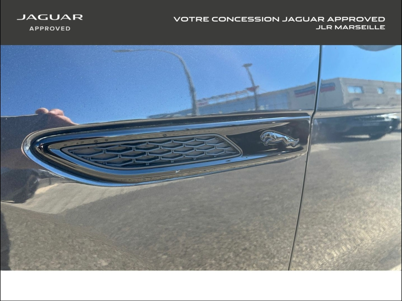 Photo 5 de l’annonce de JAGUAR F-Pace d’occasion à vendre à MARSEILLE