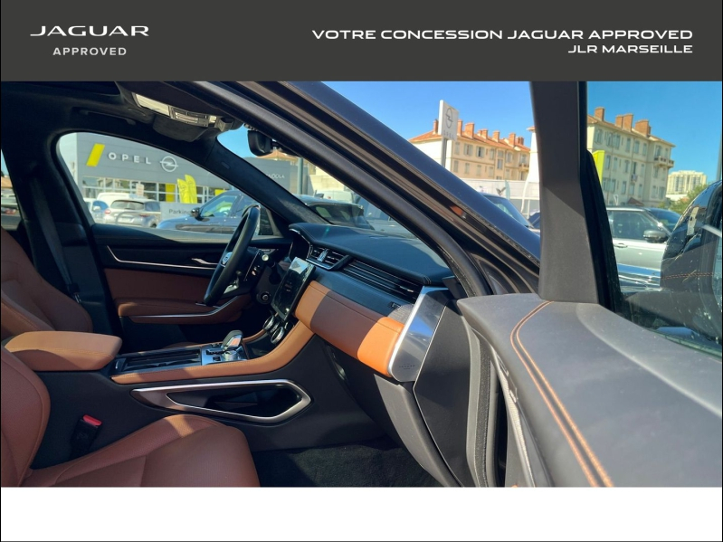 Photo 15 de l’annonce de JAGUAR F-Pace d’occasion à vendre à MARSEILLE