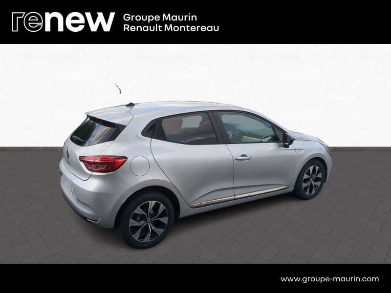 Photo 5 de l’annonce de RENAULT Clio d’occasion à vendre à VARENNES SUR SEINE