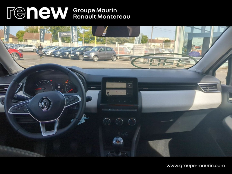 Photo 8 de l’annonce de RENAULT Clio d’occasion à vendre à VARENNES SUR SEINE