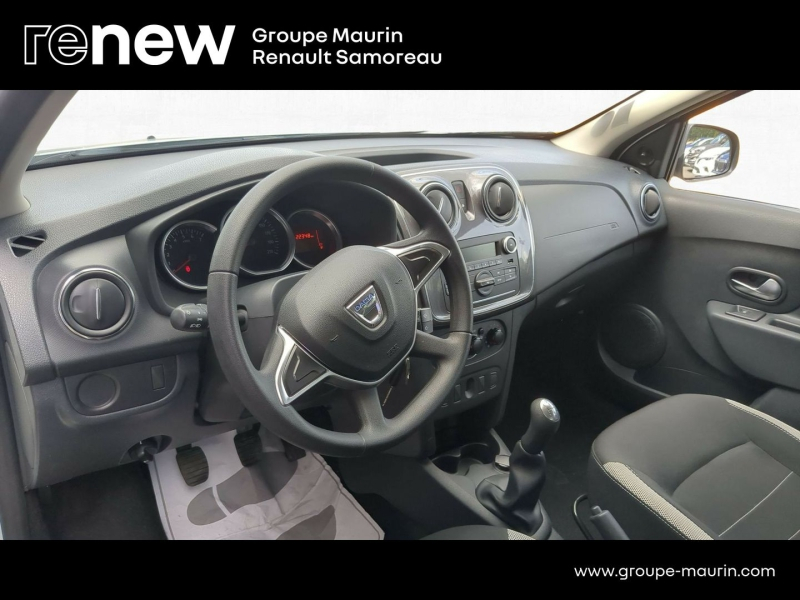 Photo 13 de l’annonce de DACIA Sandero d’occasion à vendre à FONTAINEBLEAU