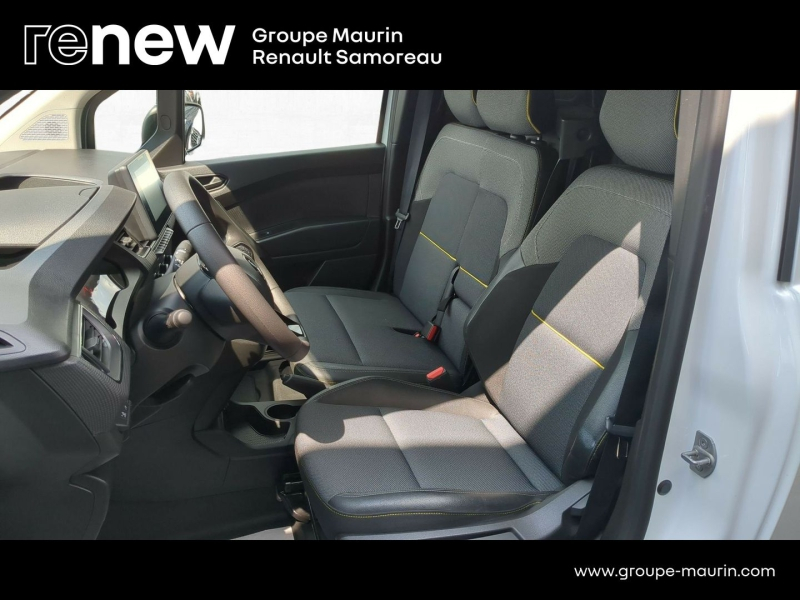 Photo 11 de l’annonce de RENAULT Kangoo Van d’occasion à vendre à FONTAINEBLEAU