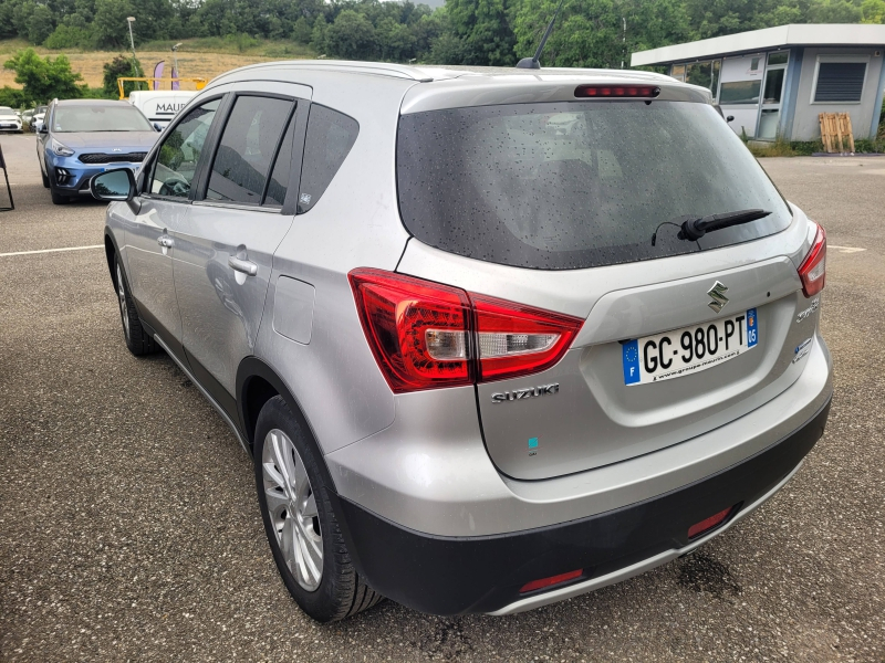 Photo 5 de l’annonce de SUZUKI SX4 S-Cross d’occasion à vendre à GAP