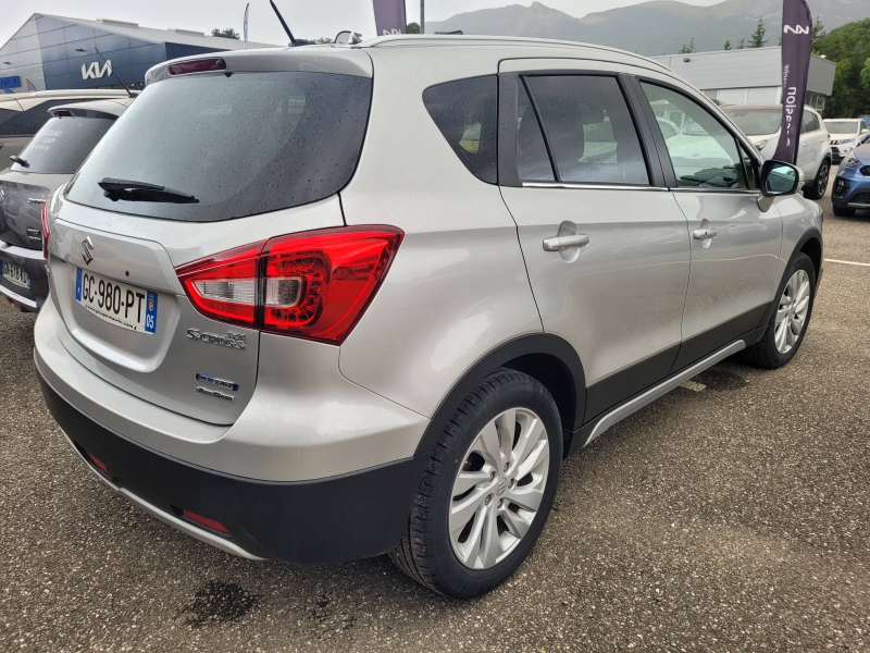 Photo 7 de l’annonce de SUZUKI SX4 S-Cross d’occasion à vendre à GAP