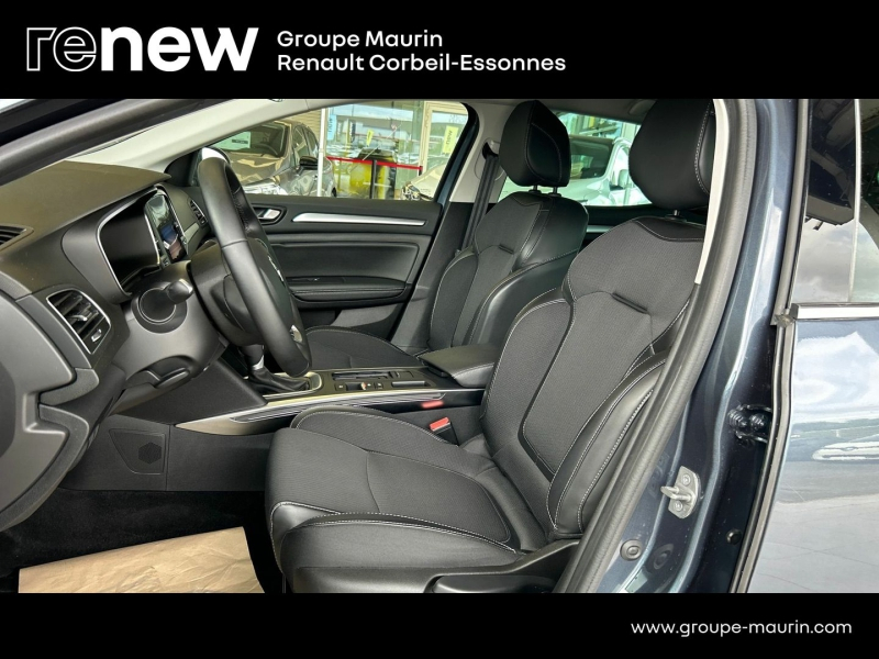 Photo 12 de l’annonce de RENAULT Megane d’occasion à vendre à CORBEIL-ESSONNES