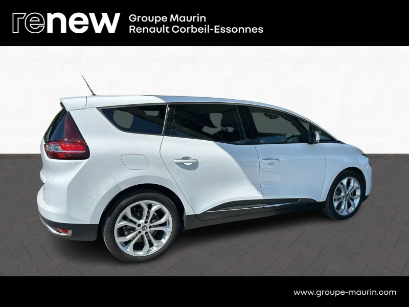 Photo 6 de l’annonce de RENAULT Grand Scenic d’occasion à vendre à CORBEIL-ESSONNES