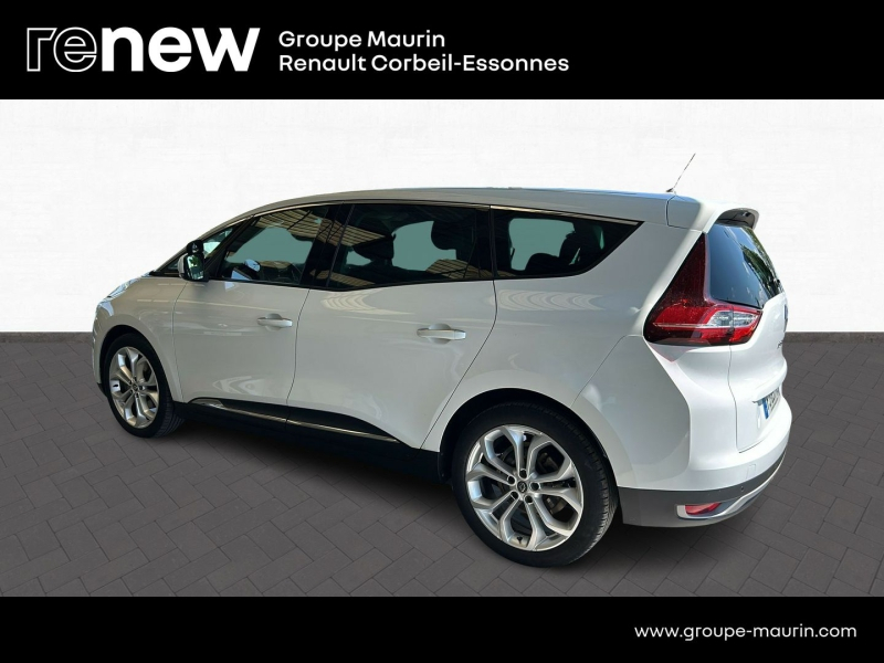 Photo 8 de l’annonce de RENAULT Grand Scenic d’occasion à vendre à CORBEIL-ESSONNES