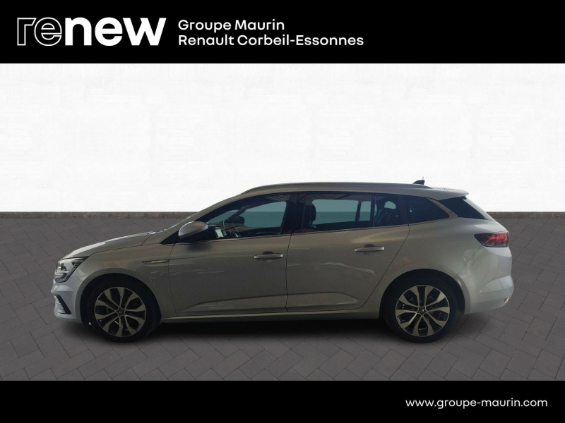 Photo 8 de l’annonce de RENAULT Megane Estate d’occasion à vendre à CORBEIL-ESSONNES