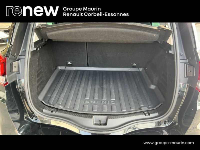 Photo 10 de l’annonce de RENAULT Scenic d’occasion à vendre à CORBEIL-ESSONNES