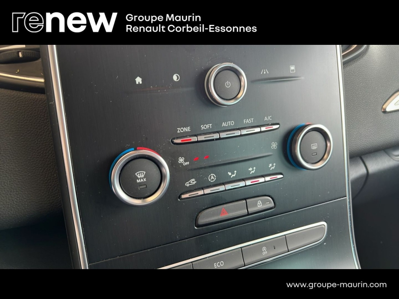 Photo 16 de l’annonce de RENAULT Scenic d’occasion à vendre à CORBEIL-ESSONNES