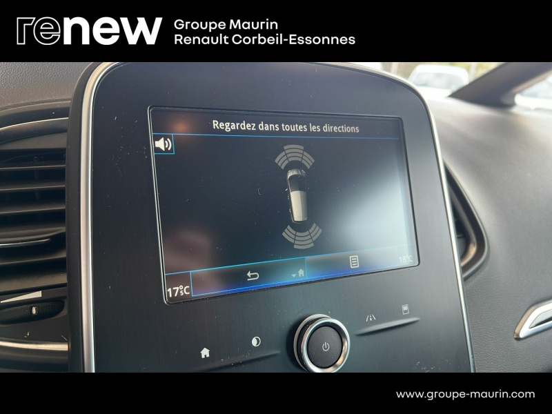 Photo 20 de l’annonce de RENAULT Scenic d’occasion à vendre à CORBEIL-ESSONNES