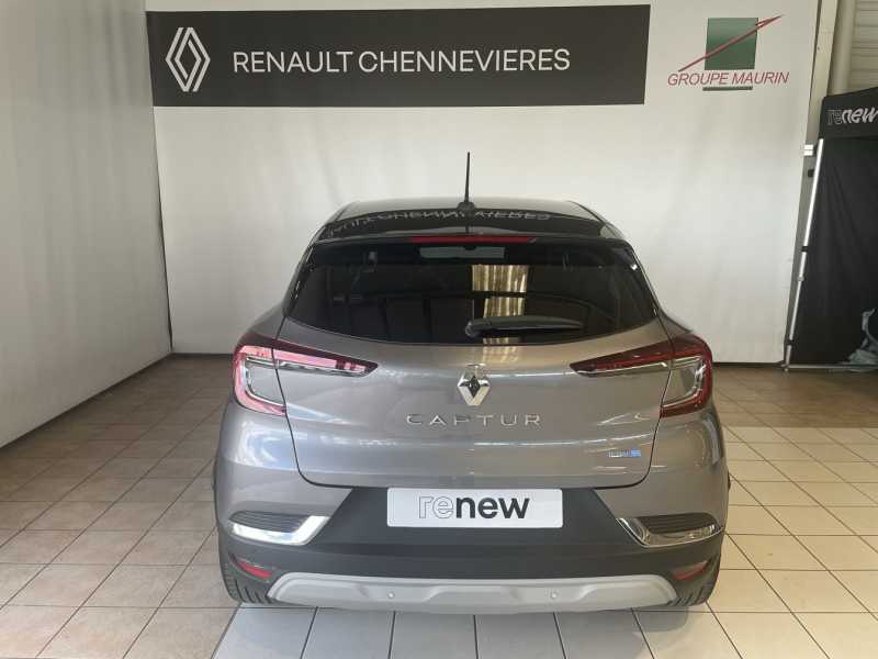 Photo 6 de l’annonce de RENAULT Captur d’occasion à vendre à CHENNEVIÈRES-SUR-MARNE