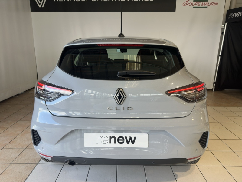 Photo 5 de l’annonce de RENAULT Clio d’occasion à vendre à CHENNEVIÈRES-SUR-MARNE