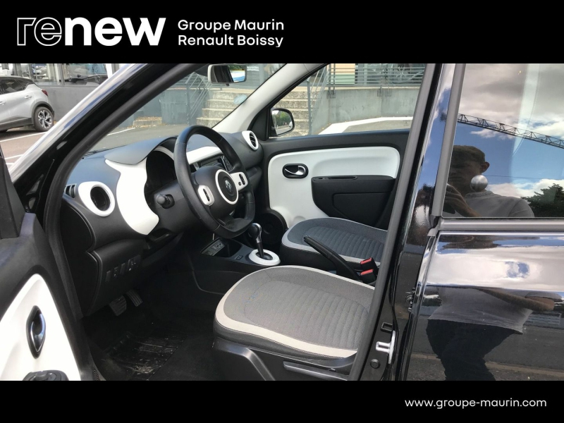 Photo 10 de l’annonce de RENAULT Twingo d’occasion à vendre à LIMEIL-BRÉVANNES