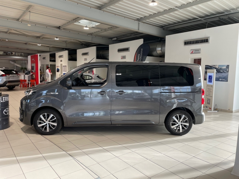 Photo 3 de l’annonce de TOYOTA ProAce Verso d’occasion à vendre à AUBIÈRE